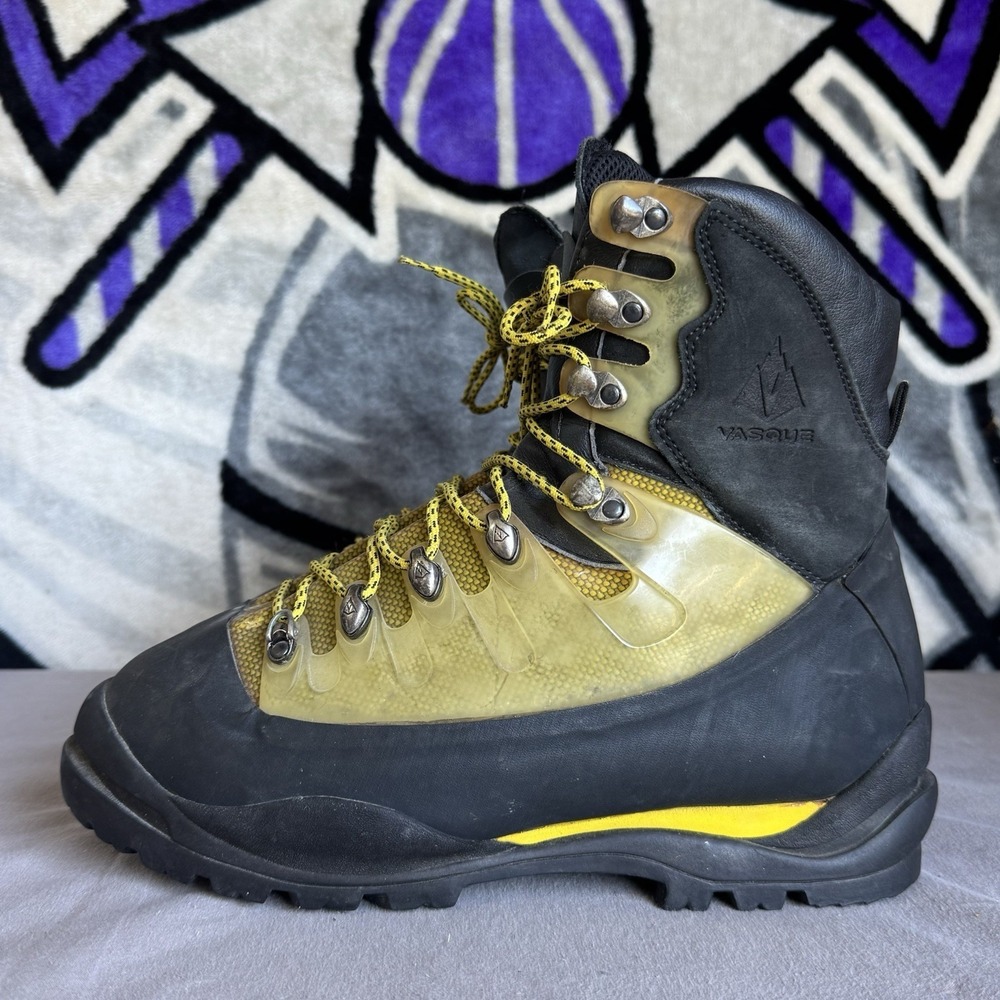 Size 12 - VASQUE Skywalk Stealth hiking boot firm‎ rigid heavy speed lace